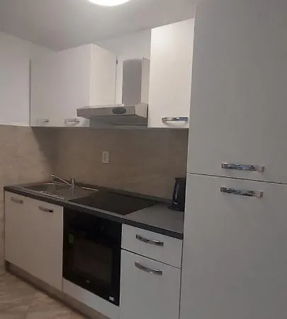 Nikola Apartment